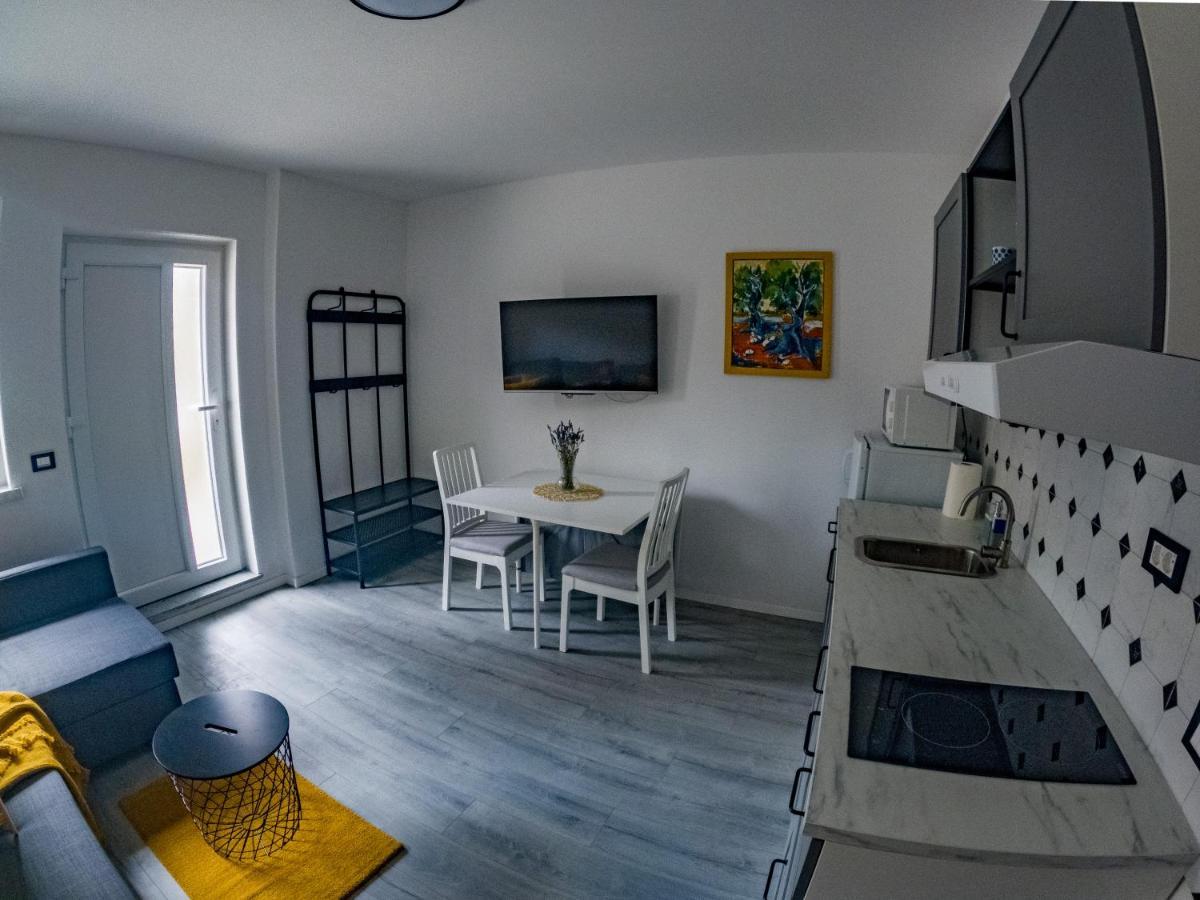 Deluxe Apartment And Studio "Nona Fa" Rijeka Eksteriør billede